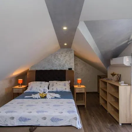 In Okrug Gornji With Sea View, Balcony, Air Conditioning, Wifi 5134-2 Lägenhet
