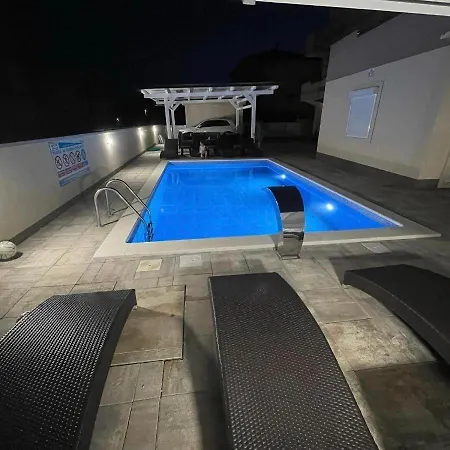 In Okrug Gornji With Sea View, Balcony, Air Conditioning, Wifi 5134-2 Lägenhet *