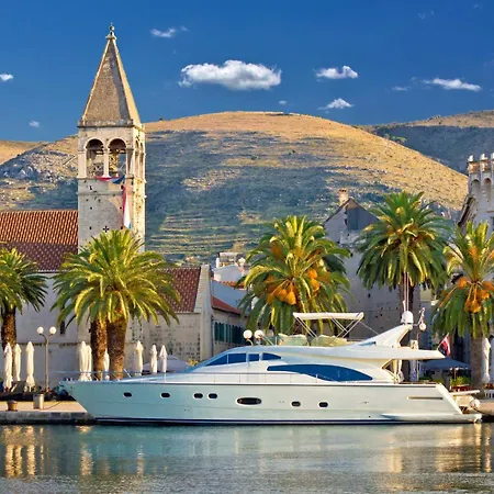 In Okrug Gornji With Sea View, Balcony, Air Conditioning, Wifi 5134-2 Trogir