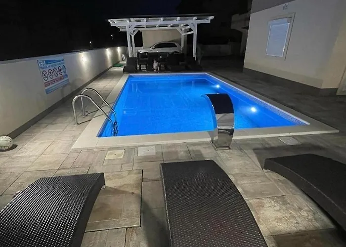 In Okrug Gornji With Sea View, Balcony, Air Conditioning, Wifi 5134-2 Apartment *