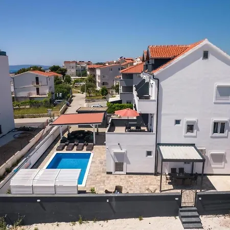 Apartamento In Okrug Gornji With Sea View, Balcony, Air Conditioning, Wifi 5134-2 *