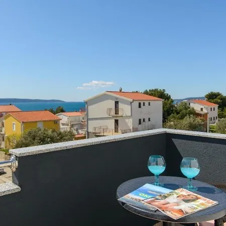 In Okrug Gornji With Sea View, Balcony, Air Conditioning, Wifi 5134-2 *