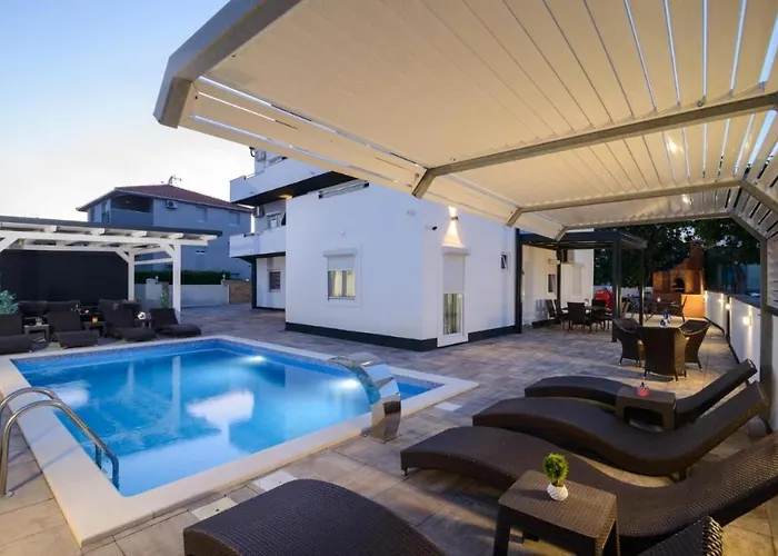 In Okrug Gornji With Sea View, Balcony, Air Conditioning, Wifi 5134-2 *