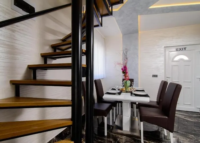 In Okrug Gornji With Sea View, Balcony, Air Conditioning, Wifi 5134-2 Apartamento